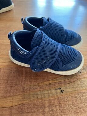 Stonz toddler shoes